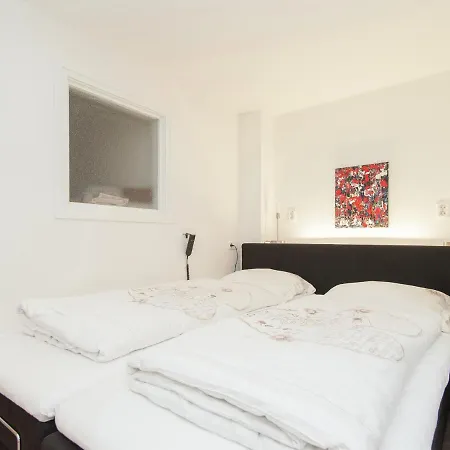 Luxurious In The Centre Of With Private Terrace And Parking Bergen
